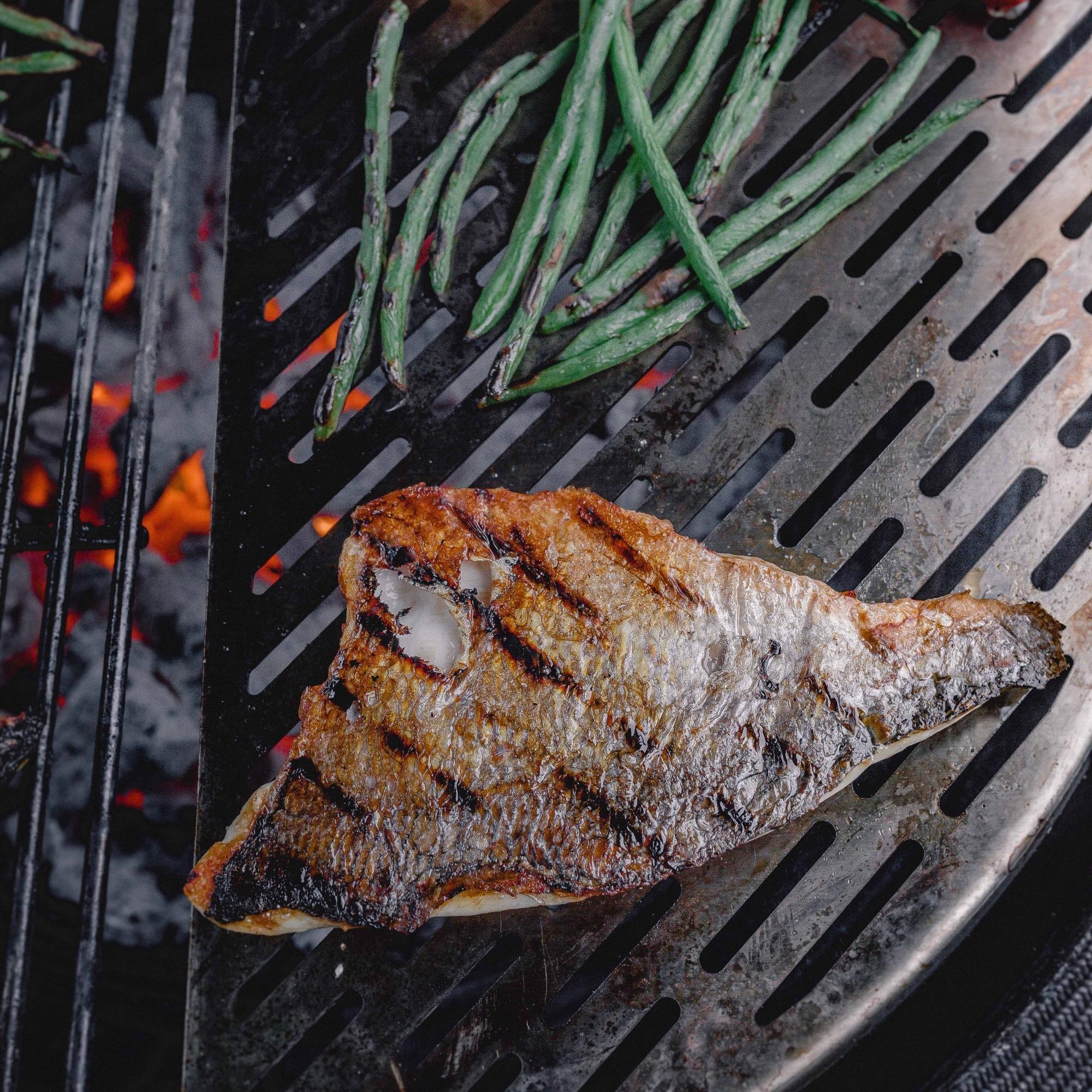 Half-Moon Fish and Vegetable Grate - Image 3